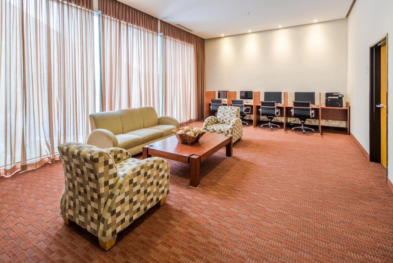 Crowne Plaza Monterrey Aeropuerto By Ihg Hotel Kültér fotó